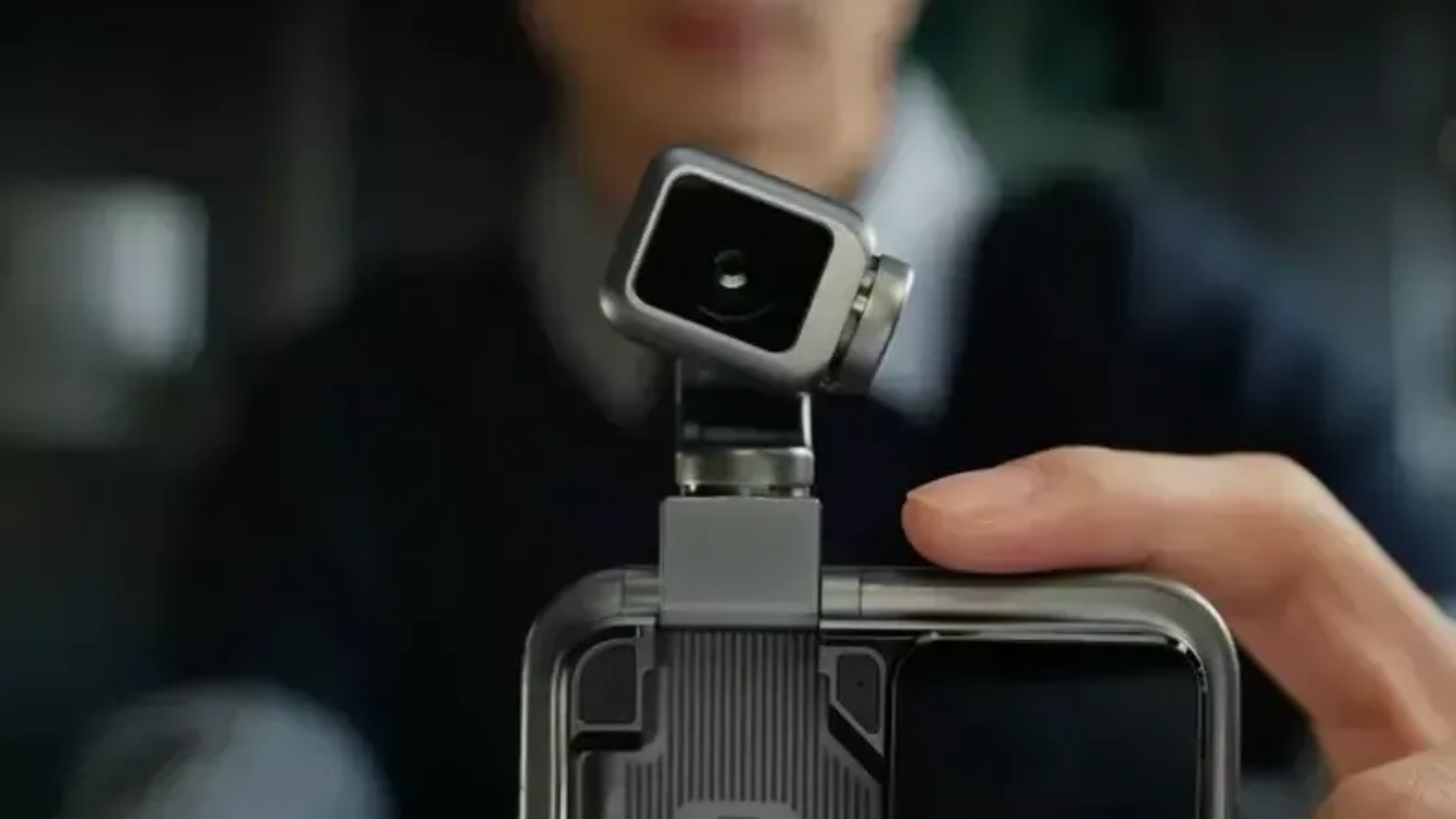 mwc-2026-honor-robot-phone-31ea1f7d