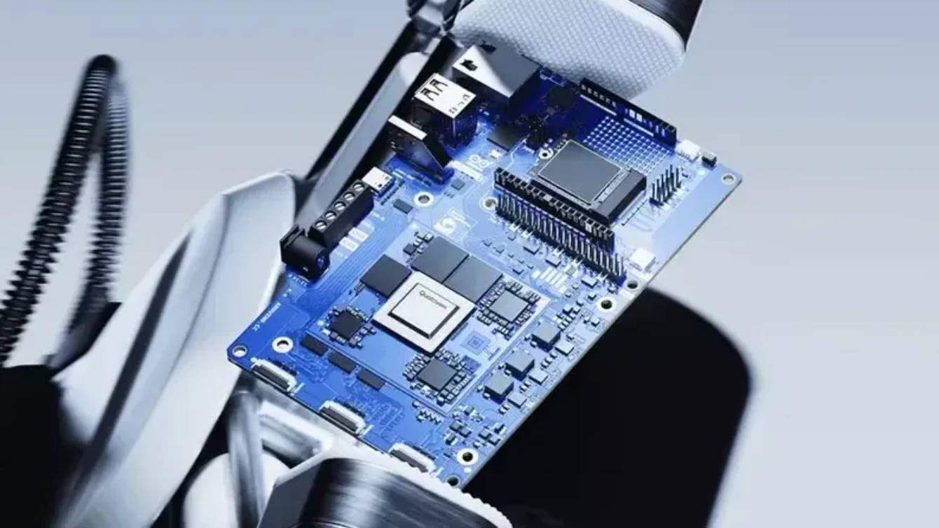 qualcomm-arduino-ventuno-q-6e17a929