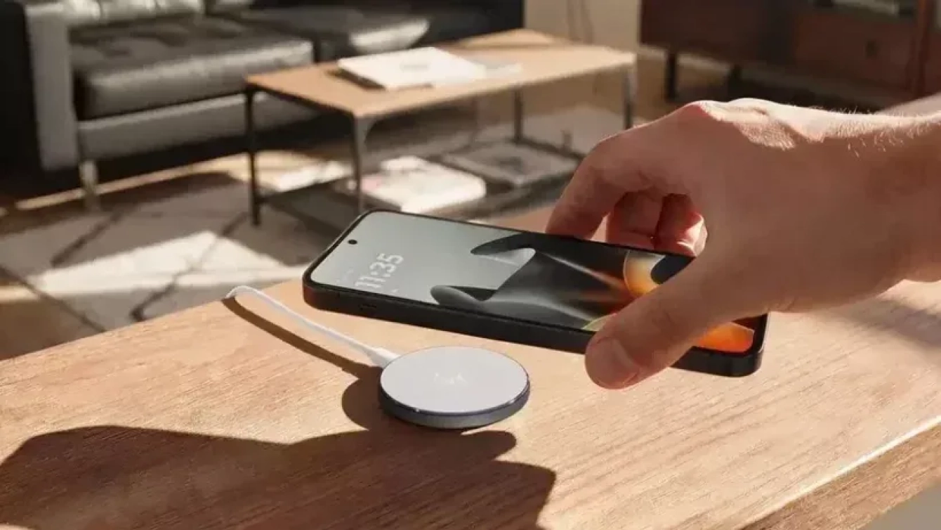 moto-snap-wireless-charger-motorola-056bd72a